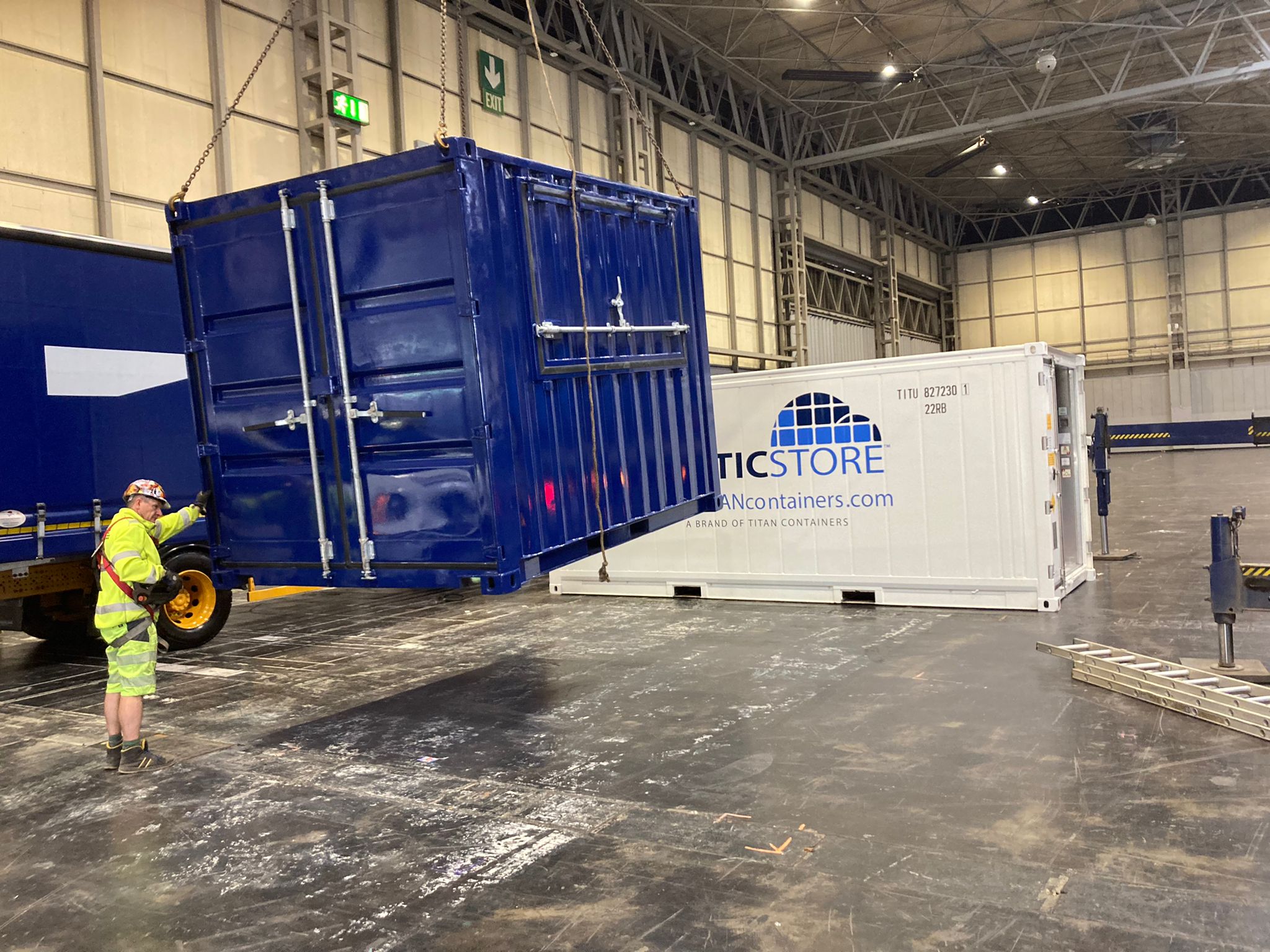 Multimodal 2022 exhibition Truck Inside 10ft lift